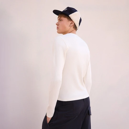Zdjęcie produktu Longsleeve UNISEX z kolekcji Świeży x HOUSE biały