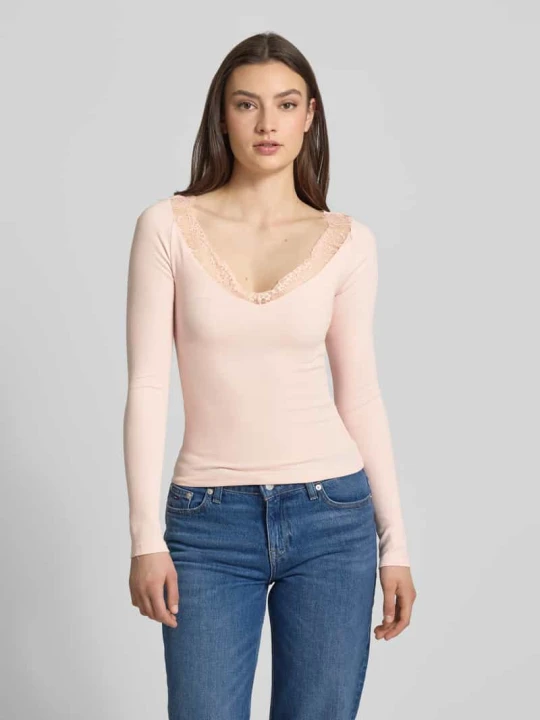 Zdjęcie produktu Longsleeve z dekoltem w serek i koronką Gina Tricot Różowy