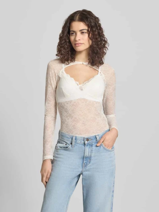 Zdjęcie produktu Longsleeve z wycięciem Gina Tricot Złamany biały