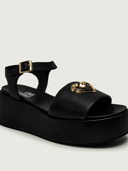 Zdjęcie produktu Love Moschino Skórzane sandały czarny