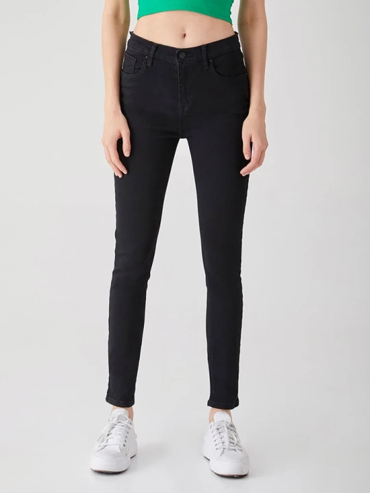Zdjęcie produktu LTB Dżinsy "Amy" - Skinny fit - w kolorze czarnym rozmiar: W25 / L32