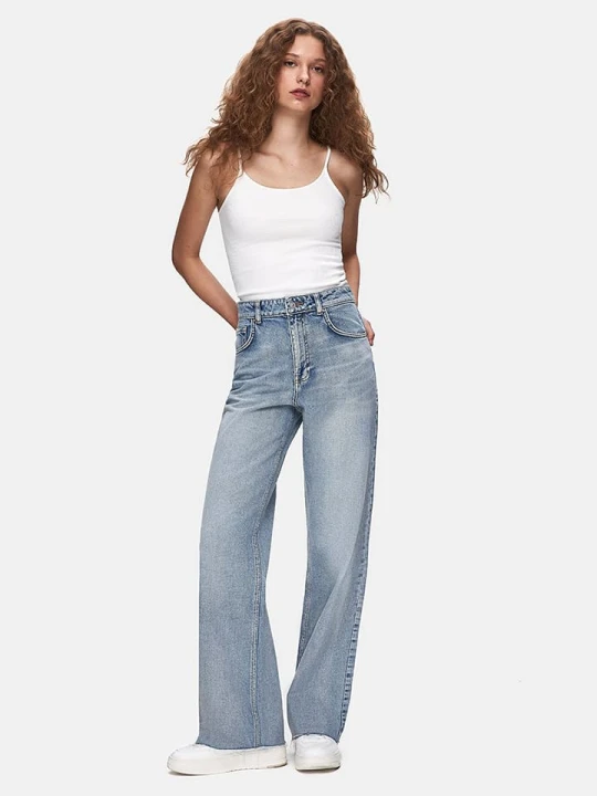 Zdjęcie produktu LTB Dżinsy "Danica" - Comfort fit - w kolorze błękitnym rozmiar: W27/L32