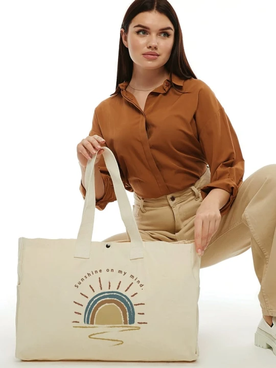 Zdjęcie produktu Lucky Bees Shopper bag w kolorze kremowym - 50 x 36 x 12 cm rozmiar: onesize