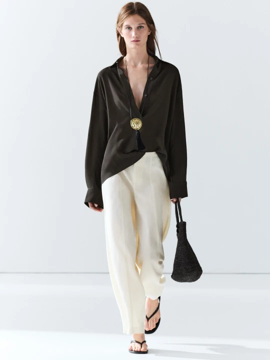 Zdjęcie produktu Luźna Koszula Z Ozdobnymi Guzikami - Czekoladowy - Massimo Dutti - Female