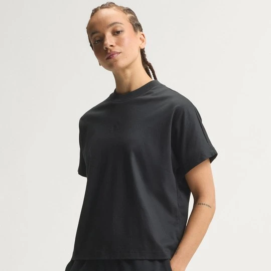 Zdjęcie produktu LUŹNA KOSZULKA SOFT LUX Adidas czarny