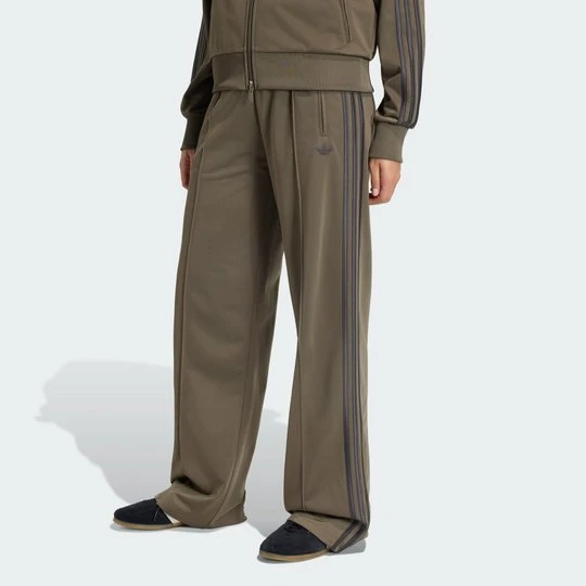 Zdjęcie produktu LUŹNE SPODNIE DRESOWE FIREBIRD Adidas brązowy