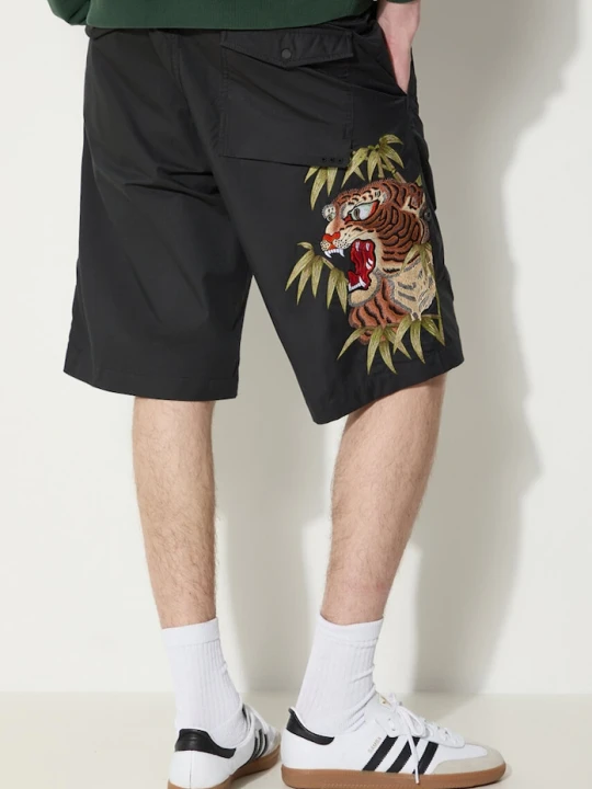 Zdjęcie produktu Maharishi szorty Maha Tiger Loose Snoshorts czarny