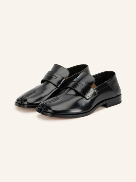 Zdjęcie produktu Maison Margiela Penny Loafers Tabi schwarz CZARNY
