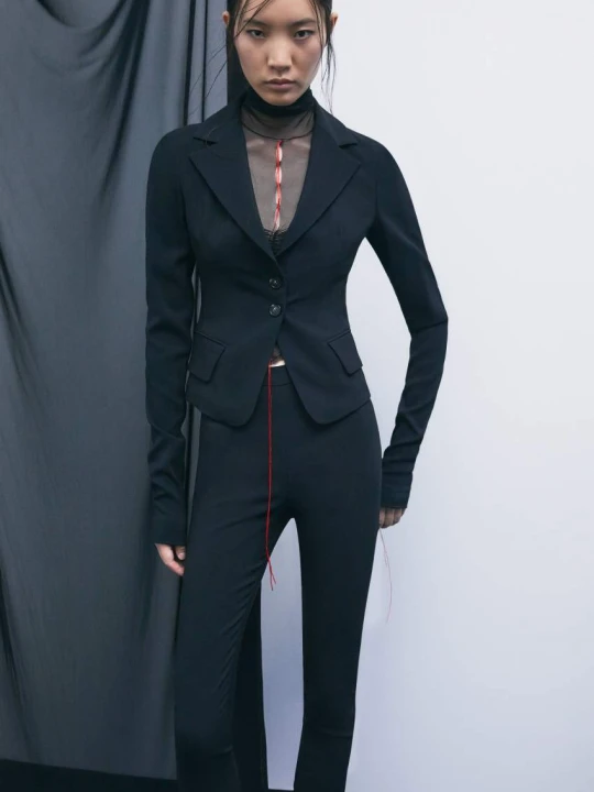 Zdjęcie produktu Marynarka Icon 501 „My SKIN Tailoring” z elastycznej krepy Patrizia Pepe czarny