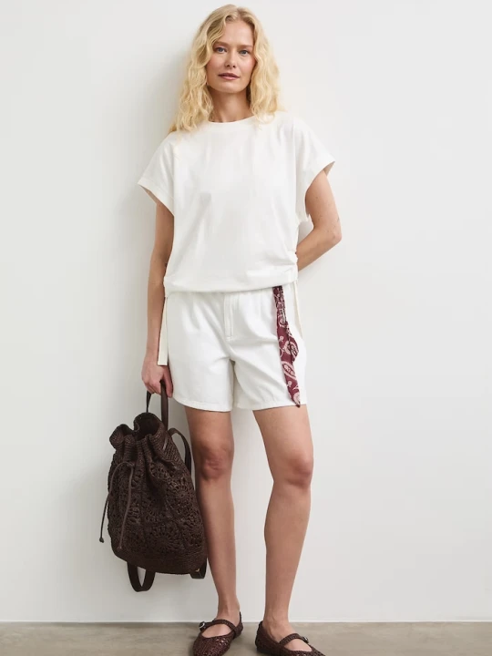 Zdjęcie produktu Medicine szorty chino damskie jeansowe biały
