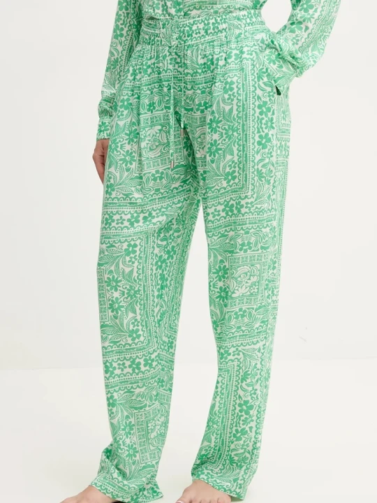 Zdjęcie produktu Melissa Odabash spodnie zielony