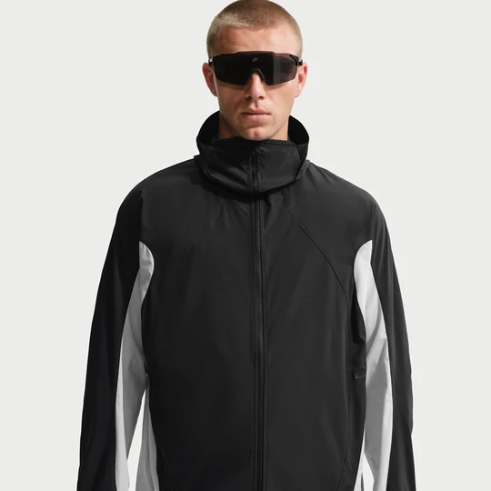 Zdjęcie produktu Męska bluza typu shell z długim rękawem Dri-FIT Nike Tech Helios - Czerń