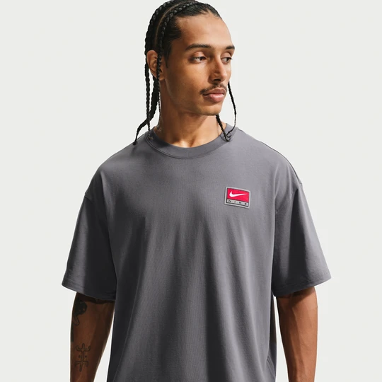 Zdjęcie produktu Męska dzianinowa koszulka o pudełkowym kroju z krótkim rękawem Nike Life - Szary