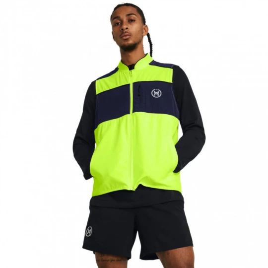 Zdjęcie produktu Męska kamizelka do biegania Under Armour UA Run Anywhere Vest - zielona