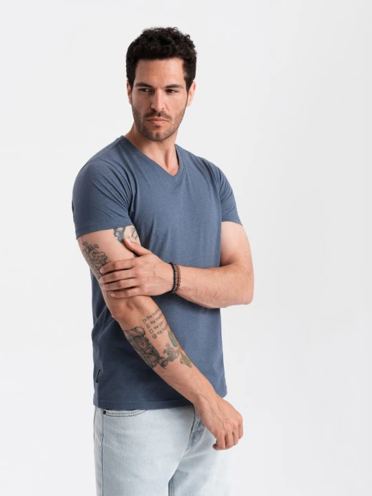 Zdjęcie produktu Męska klasyczna bawełniana koszulka z dekoltem w serek BASIC – niebieski melanż V18 Ombre Clothing