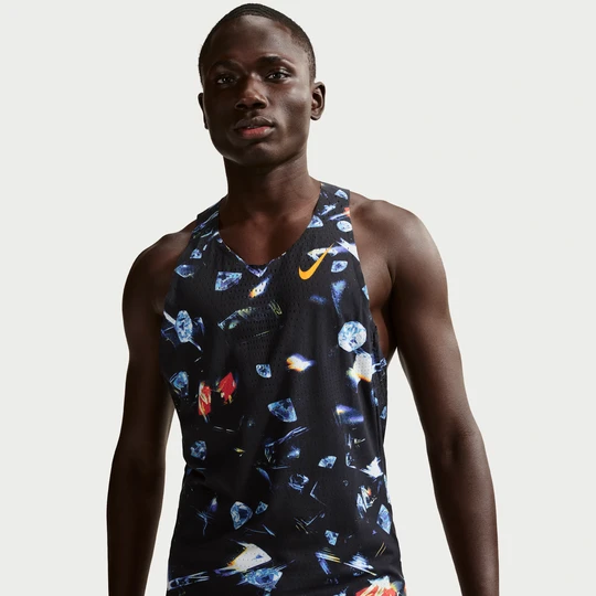 Zdjęcie produktu Męska koszulka bez rękawów do biegania Dri-FIT ADV Nike AeroSwift Glam - Czerń