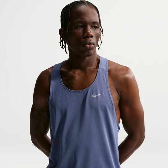 Zdjęcie produktu Męska koszulka bez rękawów do biegania Dri-FIT Nike Fast - Niebieski