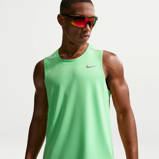 Zdjęcie produktu Męska koszulka bez rękawów do biegania Dri-FIT Nike Miler - Zieleń