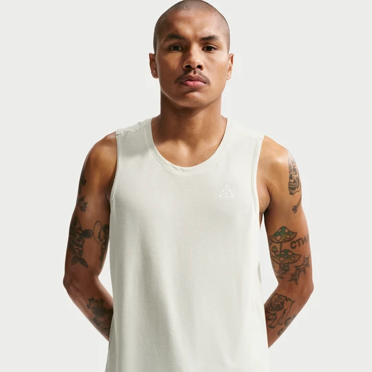 Zdjęcie produktu Męska koszulka bez rękawów Dri-FIT ADV Nike ACG „Solar Chase” - Zieleń