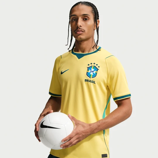 Zdjęcie produktu Koszulka piłkarska męska Nike Dri-FIT reprezentacja Brazylii Stadium 2026 (wersja domowa) - Żółty