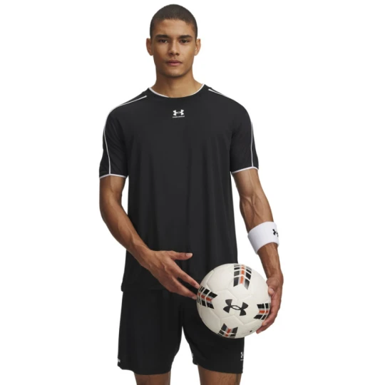 Zdjęcie produktu Męska koszulka piłkarska Under Armour UA Challenger Train - czarna