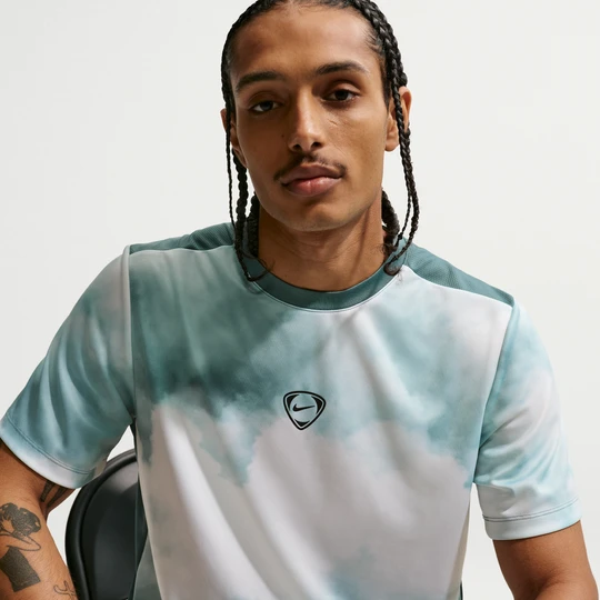 Zdjęcie produktu Męska koszulka piłkarska z krótkim rękawem Dri-FIT Nike Academy+ - Szary
