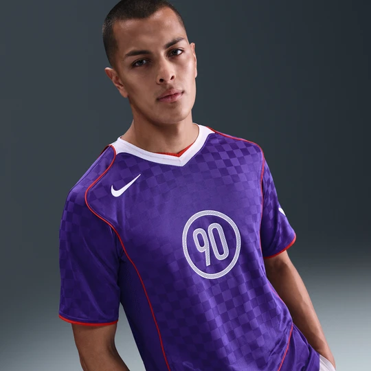 Zdjęcie produktu Męska koszulka piłkarska z krótkim rękawem Dri-FIT Nike Total 90 - Fiolet