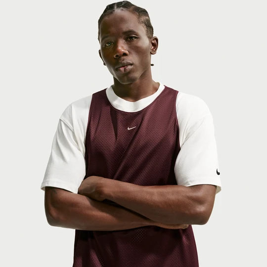 Zdjęcie produktu Męska koszulka treningowa do koszykówki z siateczki Nike Standard Issue - Czerwony