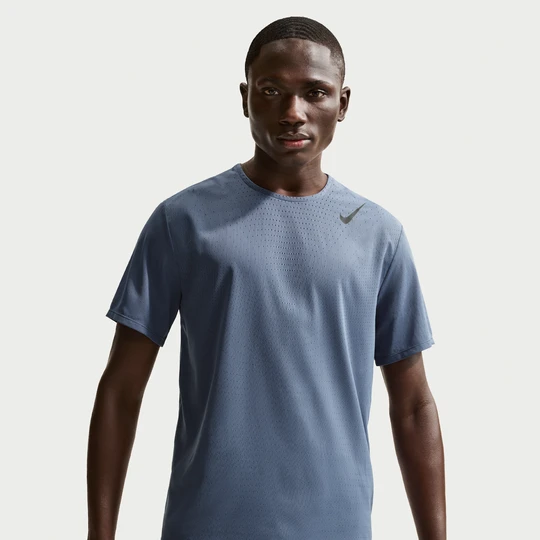 Zdjęcie produktu Męska koszulka z krótkim rękawem do biegania Dri-FIT ADV Nike AeroSwift - Niebieski