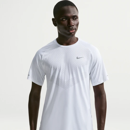 Zdjęcie produktu Męska koszulka z krótkim rękawem do biegania Dri-FIT ADV Nike Stride - Biel