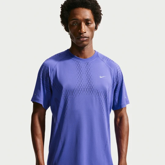 Zdjęcie produktu Męska koszulka z krótkim rękawem do biegania Dri-FIT ADV Nike Stride Plus - Niebieski