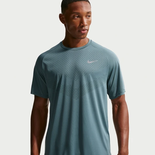 Zdjęcie produktu Męska koszulka z krótkim rękawem do biegania Dri-FIT ADV Nike Stride - Szary