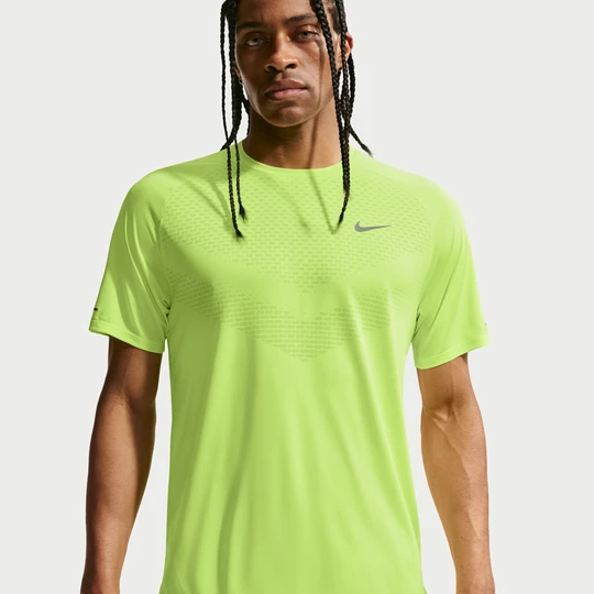 Zdjęcie produktu Męska koszulka z krótkim rękawem do biegania Dri-FIT ADV Nike Stride - Żółty
