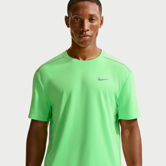 Zdjęcie produktu Męska koszulka z krótkim rękawem do biegania Dri-FIT Nike Miler - Zieleń