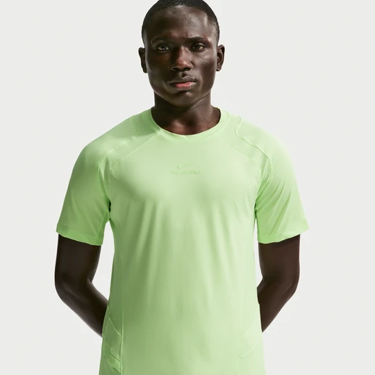 Zdjęcie produktu Męska koszulka z krótkim rękawem Dri-FIT ADV Nike Pro Training - Zieleń