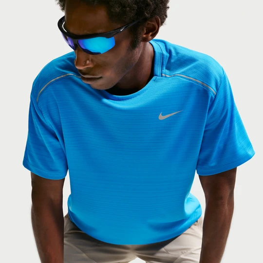 Zdjęcie produktu Męska koszulka z krótkim rękawem Dri-FIT Nike Miler - Niebieski