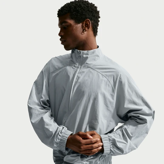Zdjęcie produktu Męska kurtka Nike z tkaniny o kroju oversize z zamkiem na całej długości N.A.C. Dri-FIT - Szary