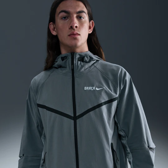 Zdjęcie produktu Męska kurtka piłkarska z tkaniny z zamkiem na całej długości Nike FC Barcelona Tech Windrunner - Szary