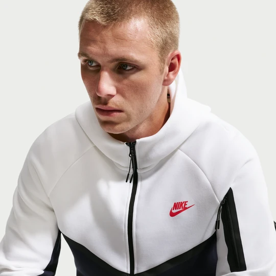 Zdjęcie produktu Męska kurtka z dzianiny z zamkiem na całej długości Windrunner Nike Tech - Biel