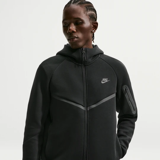 Zdjęcie produktu Męska kurtka z dzianiny z zamkiem na całej długości Windrunner Nike Tech - Czerń