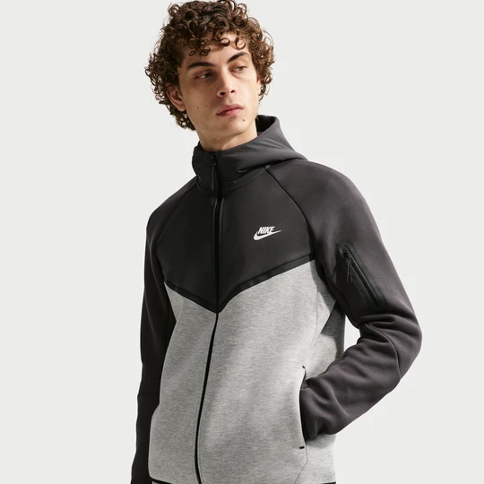 Zdjęcie produktu Męska kurtka z dzianiny z zamkiem na całej długości Windrunner Nike Tech - Szary
