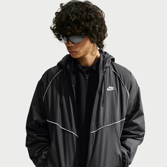 Zdjęcie produktu Męska luźna kurtka Storm-FIT Nike Windrunner - Czerń