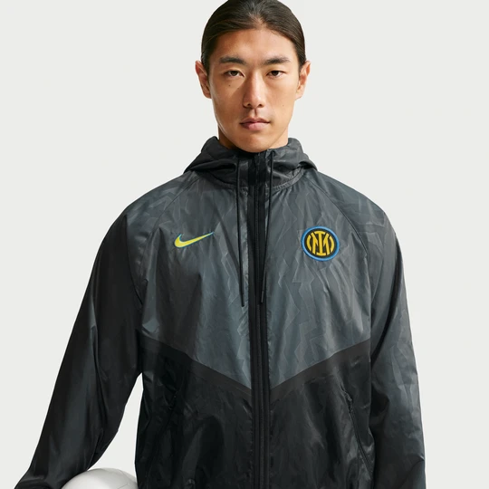 Zdjęcie produktu Męska piłkarska kurtka przedmeczowa Nike Dri-FIT Inter Mediolan (wersja trzecia) - Szary