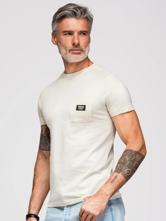 Zdjęcie produktu Męski casualowy t-shirt z naszywką na kieszeni – kremowy V8 - Rozmiar: XL Ombre Clothing