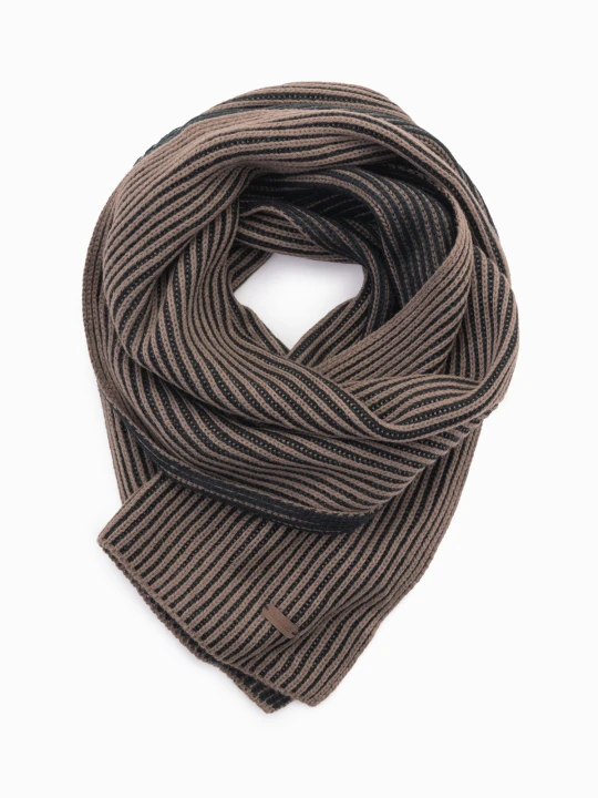 Zdjęcie produktu Męski dzianinowy szalik w dwukolorowe prążki – brązowo-czarny V3 Ombre Clothing