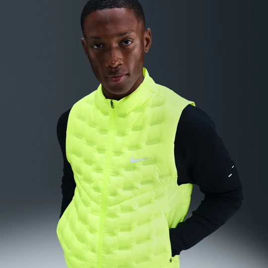 Zdjęcie produktu Męski puchowy bezrękawnik do biegania Nike Therma-FIT ADV Repel AeroLoft - Żółty