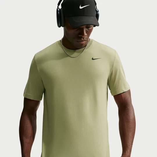 Zdjęcie produktu Męski T-shirt do fitnessu Nike Dri-FIT - Brązowy