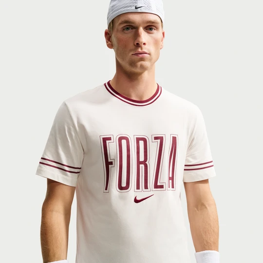 Zdjęcie produktu Męski T-shirt do tenisa Dri-FIT Jannik Sinner - Brązowy Nike