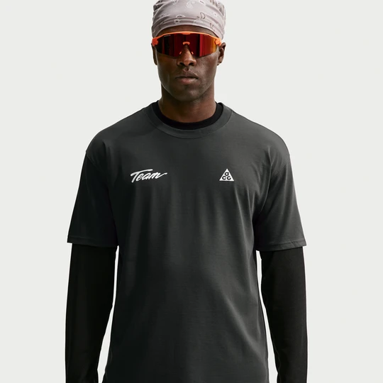 Zdjęcie produktu Męski T-shirt Dri-FIT ACG - Szary Nike