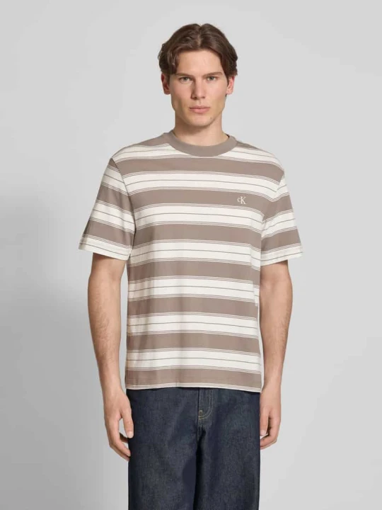 Zdjęcie produktu męski t-shirt o kroju regular fit z mieszanki bawełny Calvin Klein Jeans Khaki